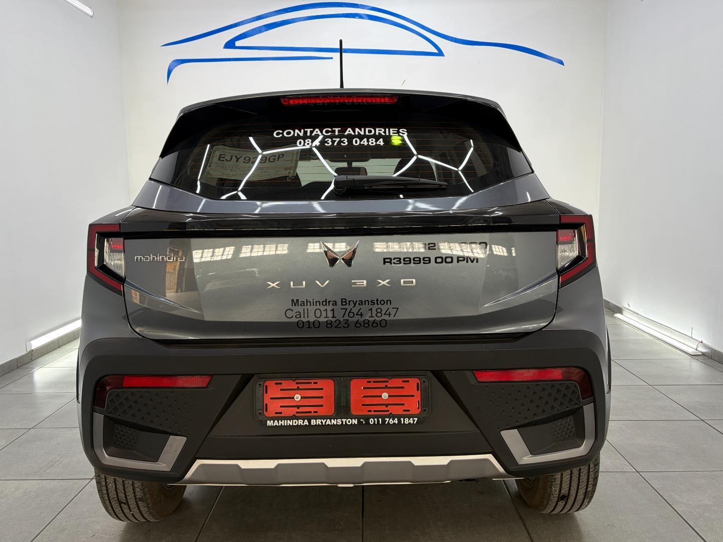 2025 Mahindra Xuv3X0 My24 1.2T Mx2