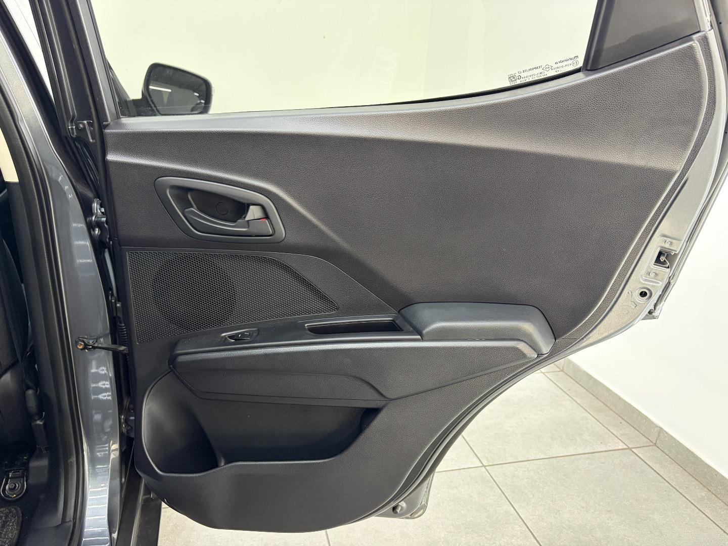 2025 Mahindra Xuv3X0 My24 1.2T Mx2