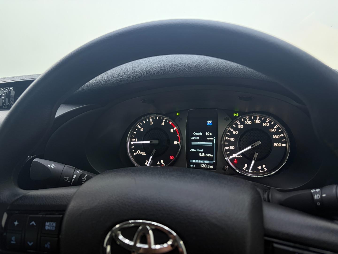 2024 Toyota Hilux MY24.6 2.4 Gd-6 Raider D Cab At