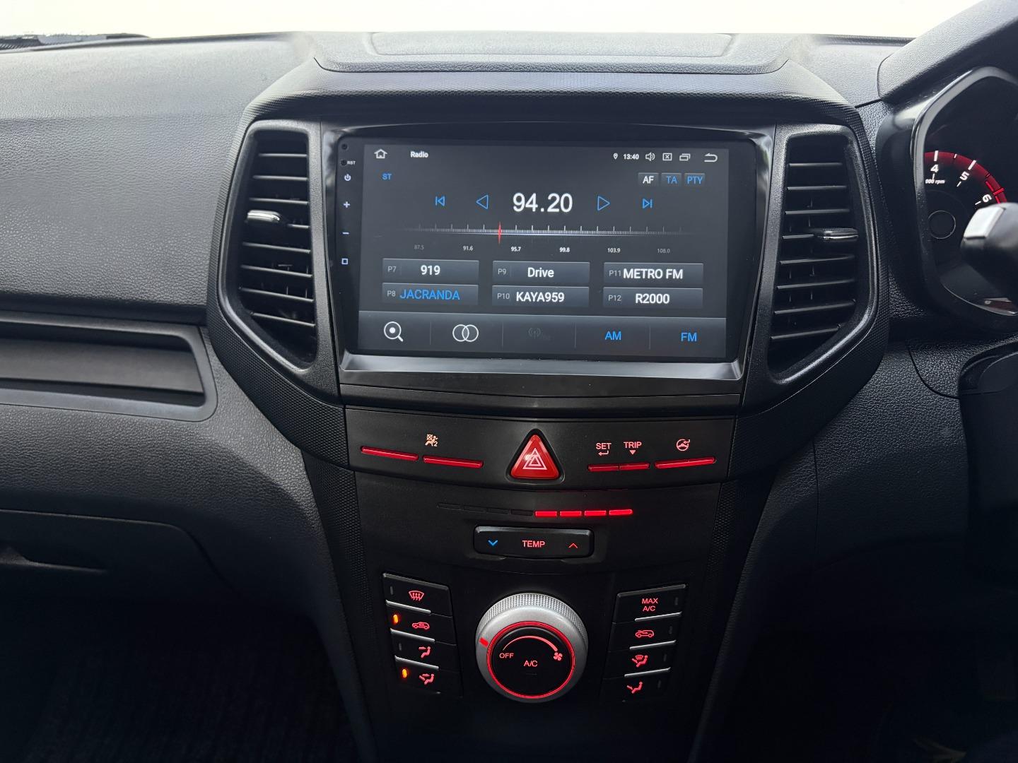 2023 Mahindra Xuv300 My22 W4 Se
