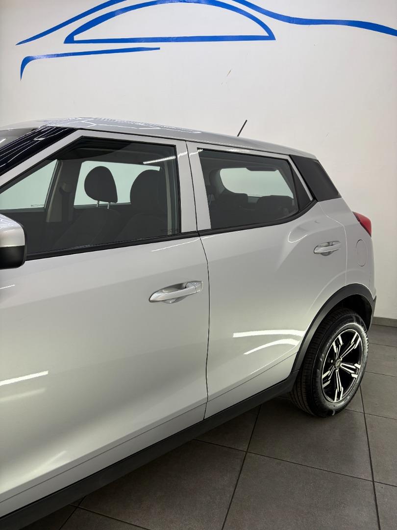 2023 Mahindra Xuv300 My22 W4 Se