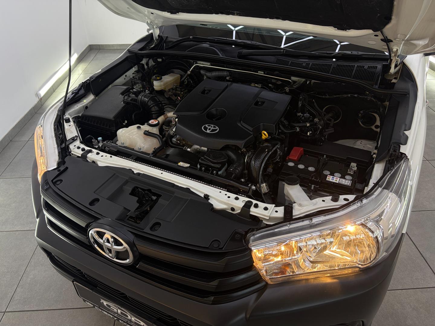 2025 Toyota Hilux My24 2.4 Gd S 5mt Ac S Cab