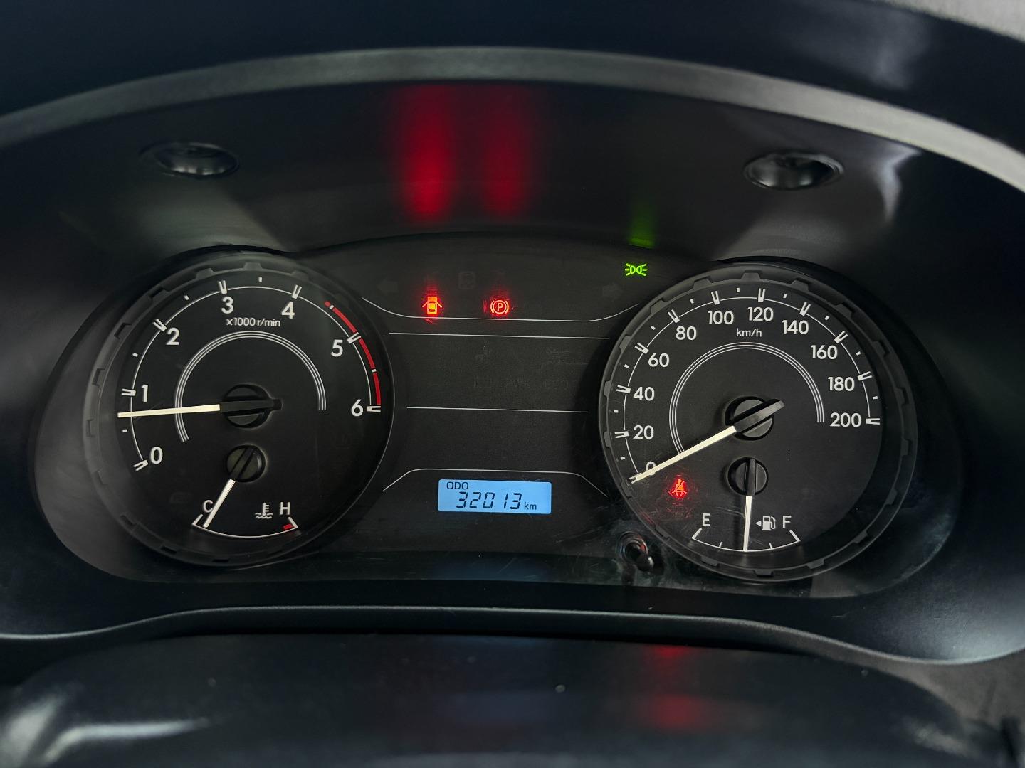 2025 Toyota Hilux My24 2.4 Gd S 5mt Ac S Cab