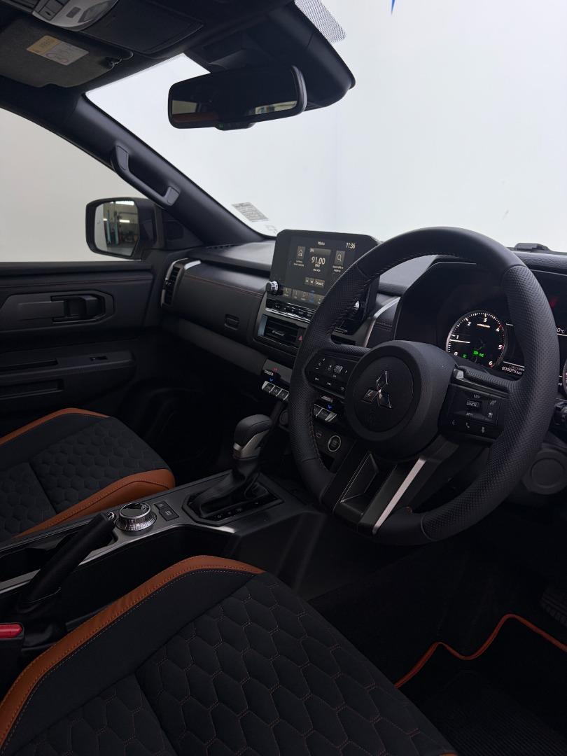 2026 Mitsubishi Triton MY26.7 2.4 Bi-Turbo D Cab 4X4 At