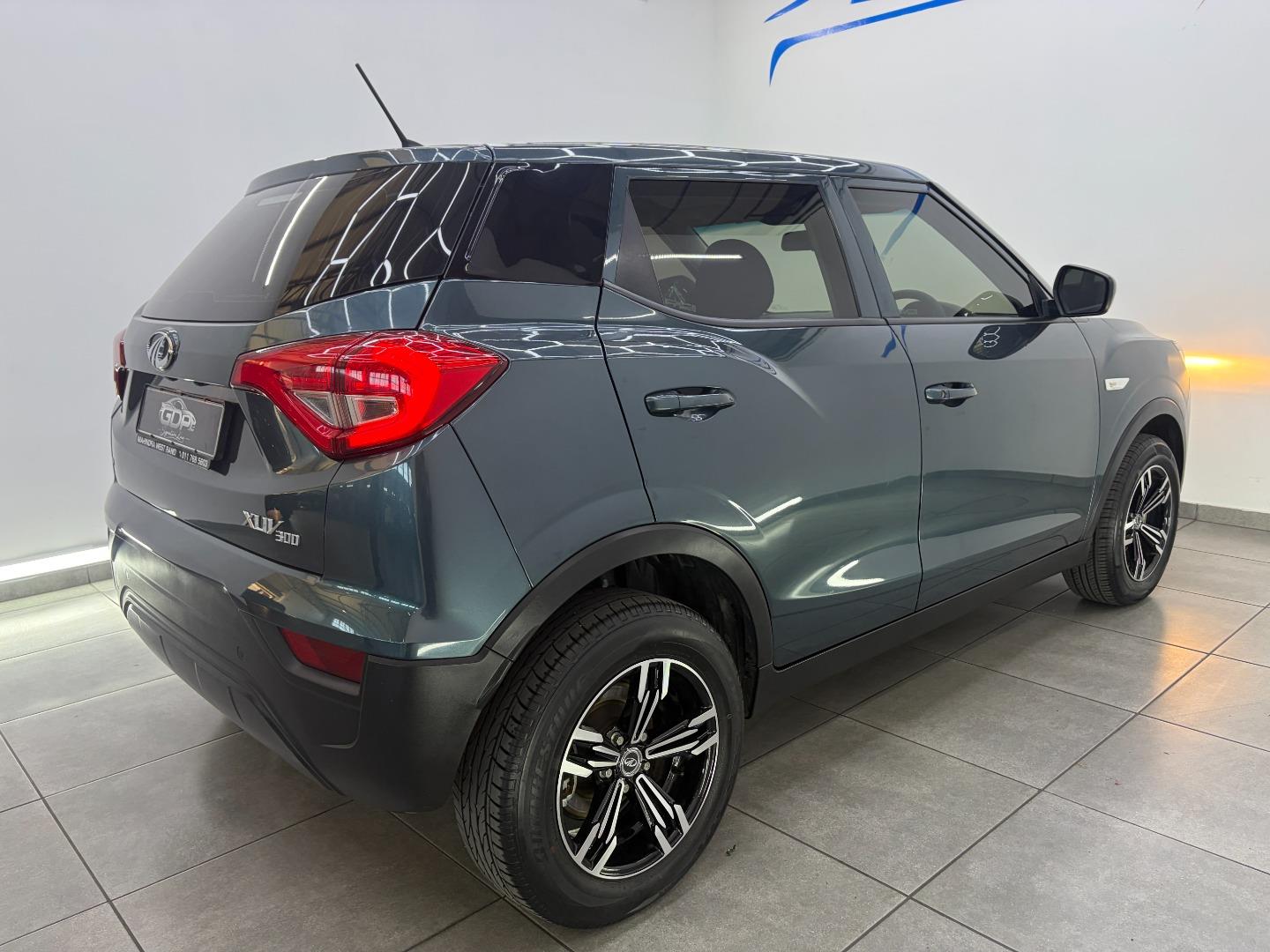 2023 Mahindra Xuv300 My22 W4 Se
