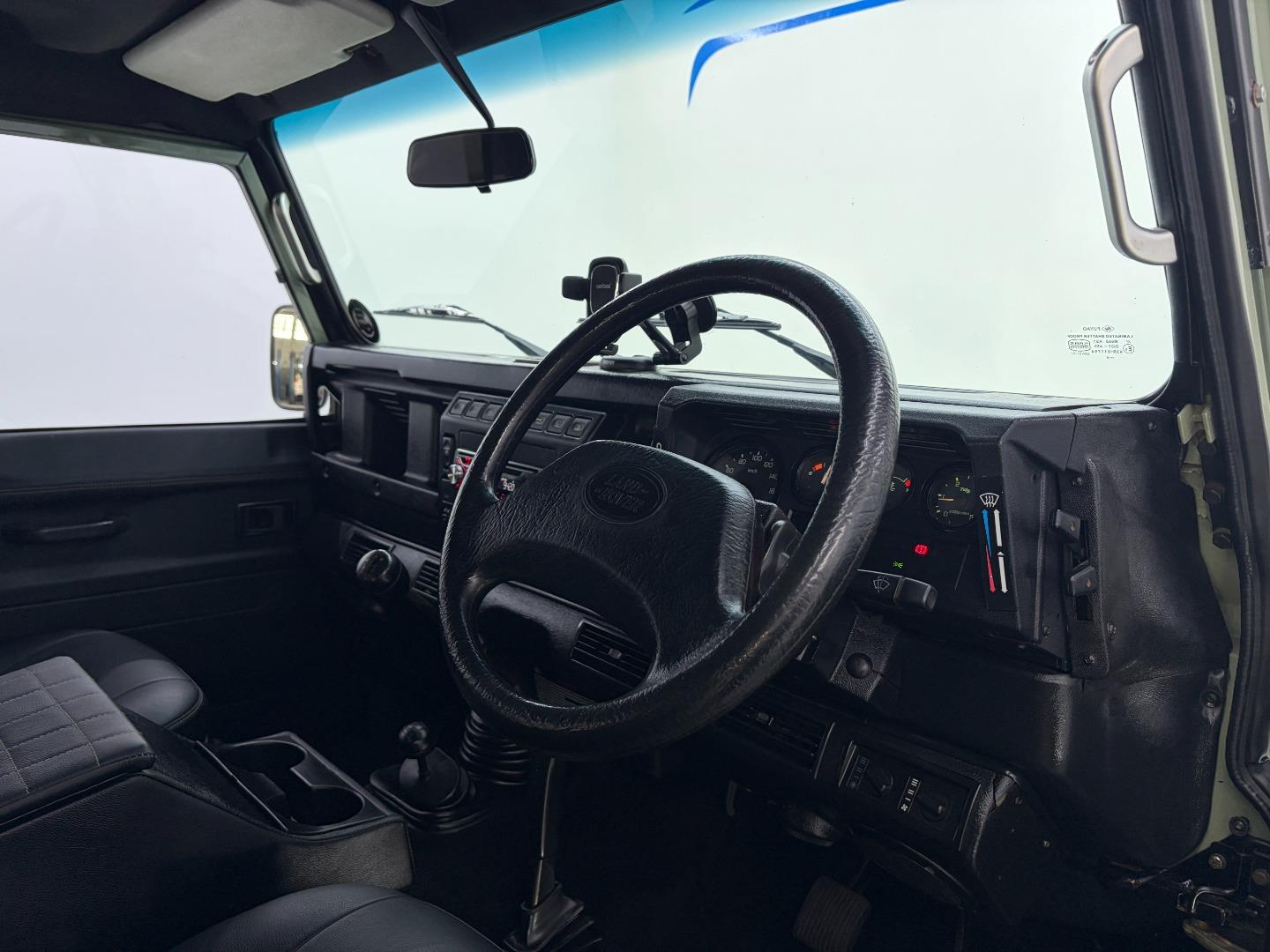 2004 Land Rover Defender 110 2.5 Td5 D/cab