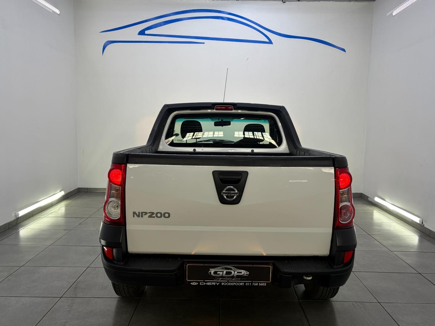 2022 Nissan NP200 1.6 8V Ac Safety Pack