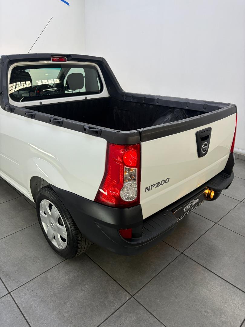 2022 Nissan NP200 1.6 8V Ac Safety Pack