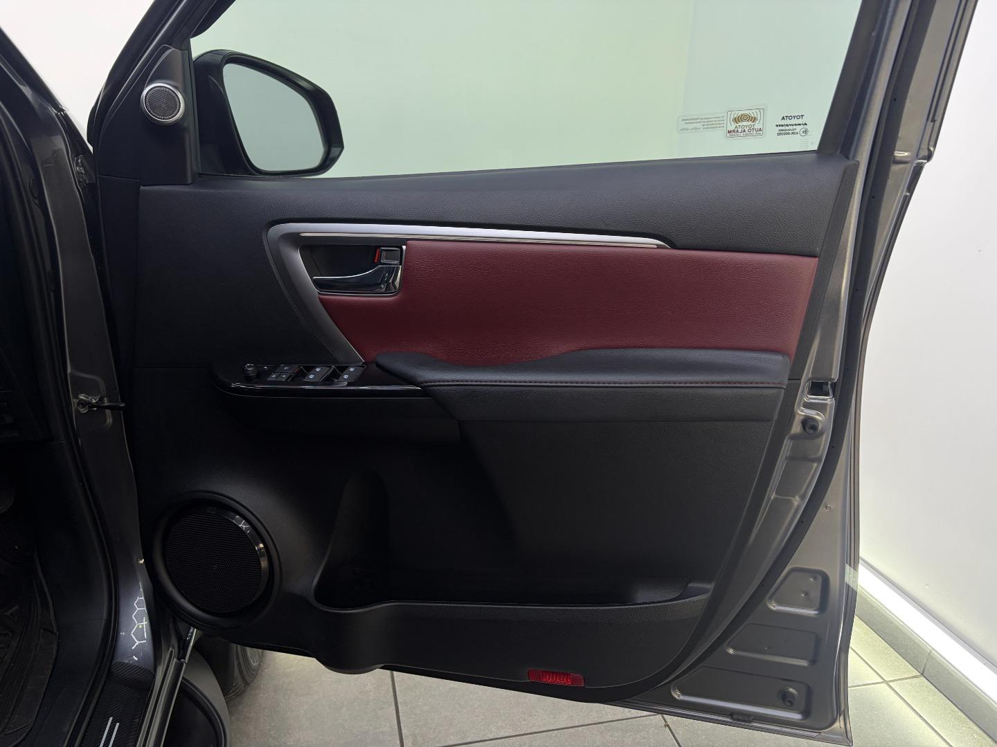 2025 Toyota Fortuner My24 2.8 Gd-6 Rb Vx 6at Bt